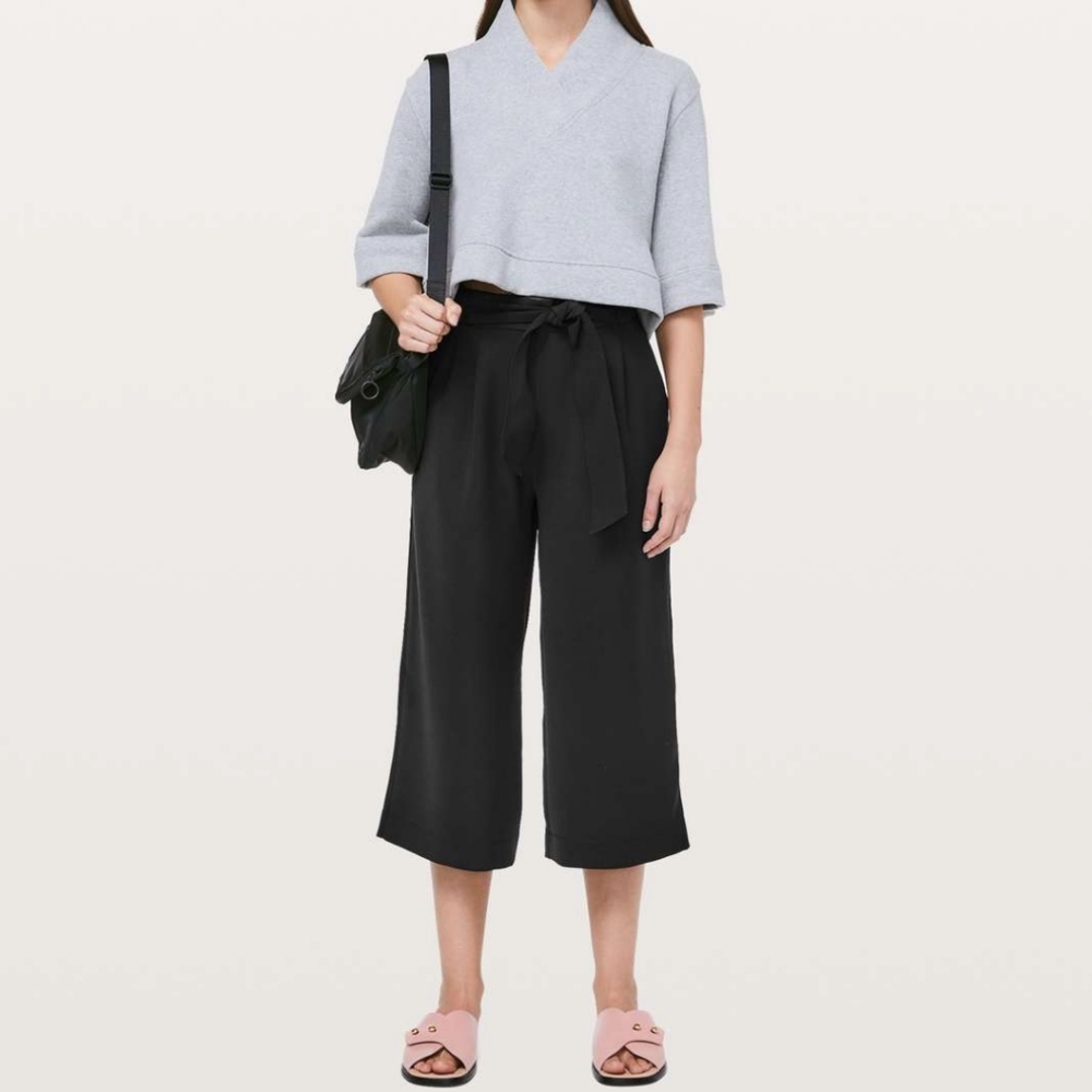 Lululemon Noir Pant Crop 20” 10 black